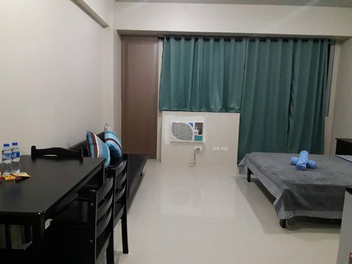 One Palm Tree Villas Manila Zewnętrze zdjęcie